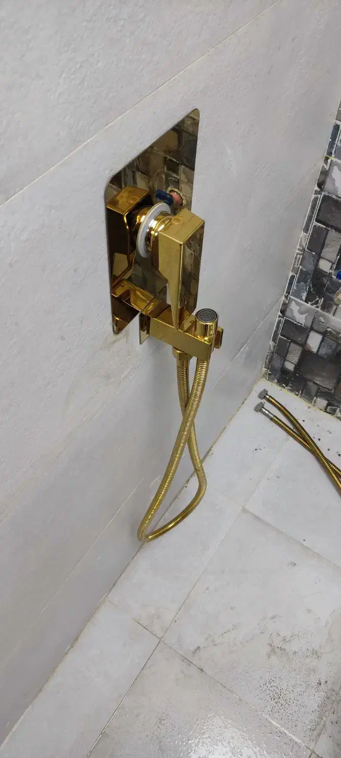 نصب شیر آلات و رادیاتور|خدمات پیشه و مهارت|تبریز, |دیوار