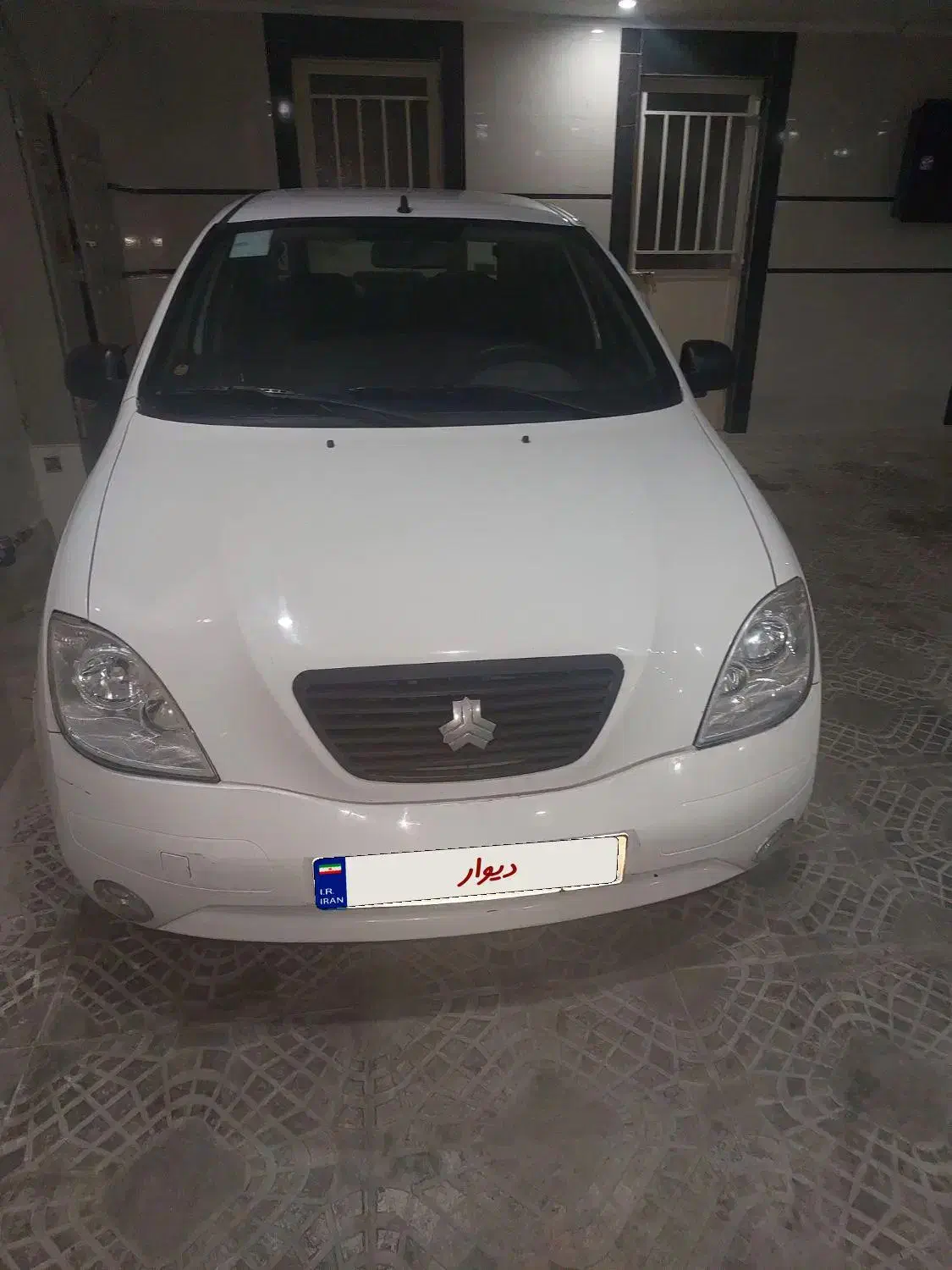 تیبا صندوقدار ۹۷سفید دوگانه. دست|خودرو سواری و وانت|گنبد کاووس, |دیوار