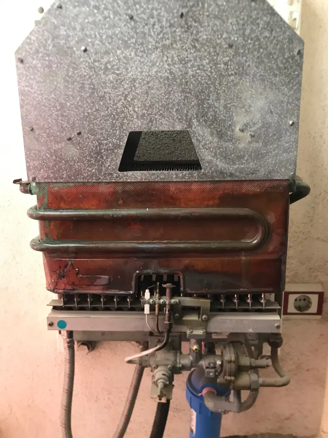 ابگرمکن دیواری بوتان|آبگرمکن، پکیج، شوفاژ|بهشهر, |دیوار