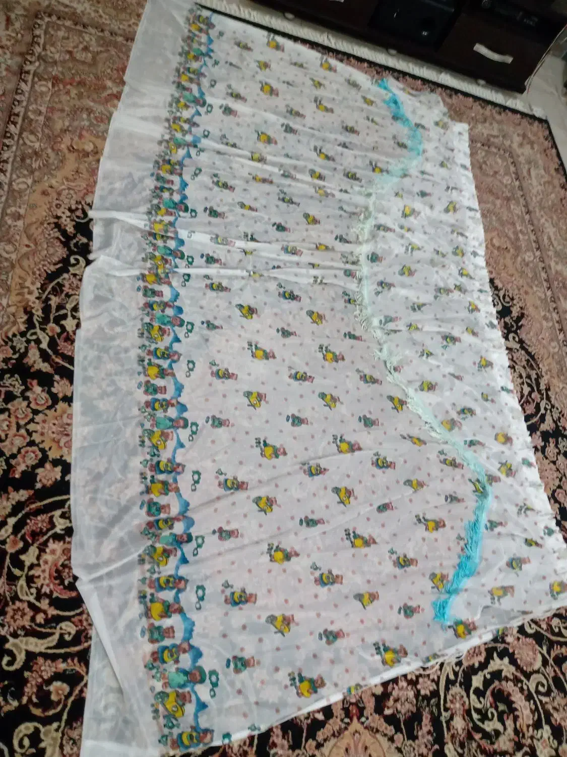 پرده|پرده، رانر، رومیزی|قدس, شهر‌قدس|دیوار