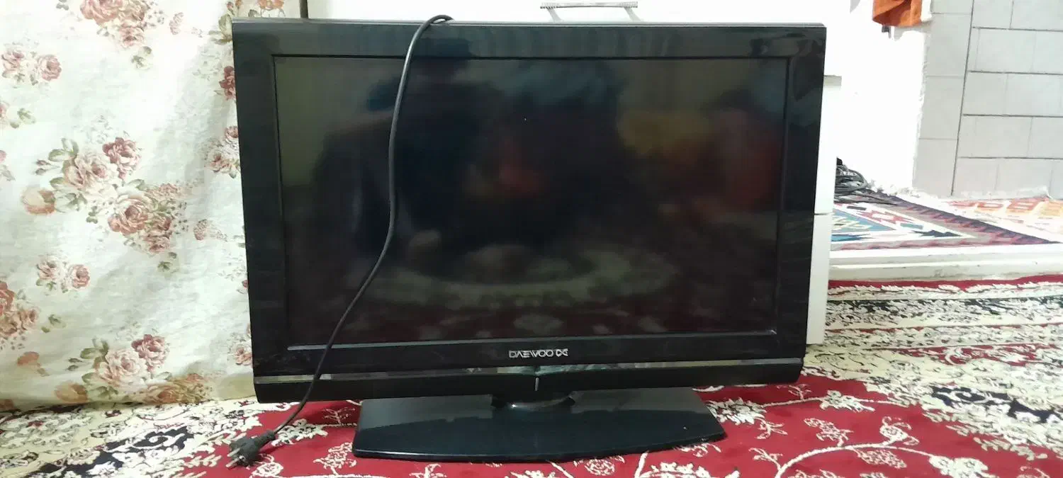 تلویزیون ۳۲|تلویزیون و پروژکتور|تربت‌حیدریه, داروپخش|دیوار