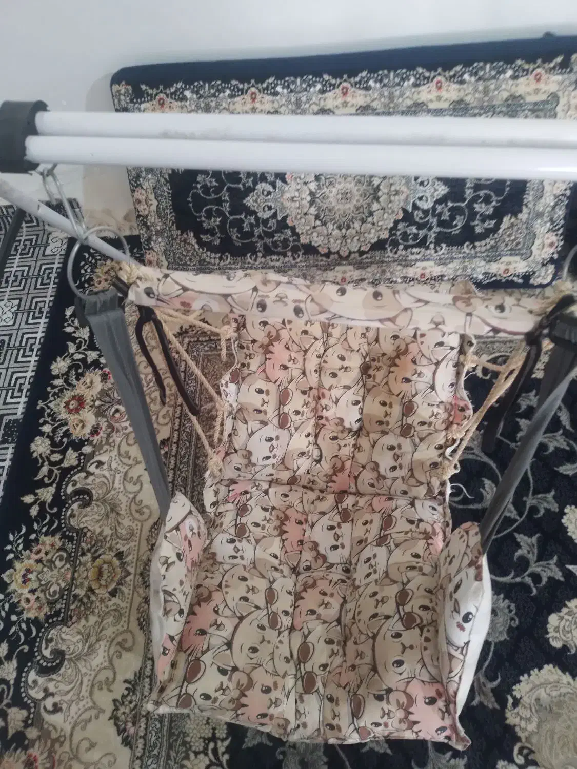 گهواره|تخت و صندلی بچه|زرندیه, |دیوار