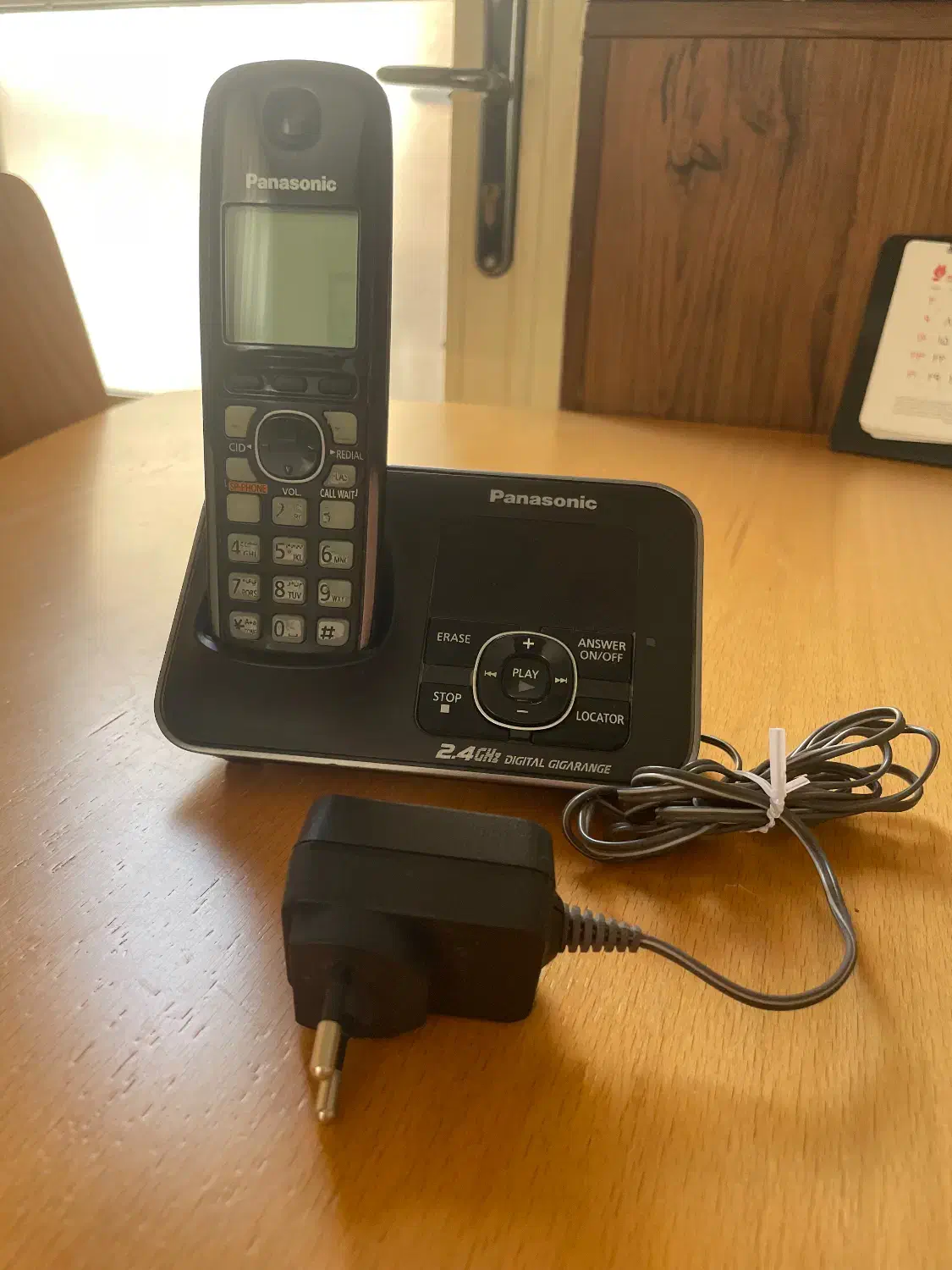 تلفن بیسیم پاناسونیک ۳۷۲۱ وتلفن قدیمی دوو|تلفن رومیزی|بجنورد, |دیوار