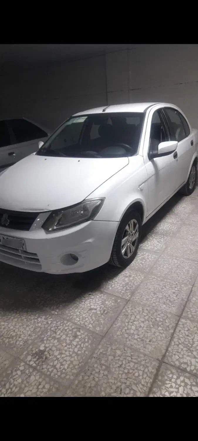 ساینا مدل ۹۸ بدون رنگ|خودرو سواری و وانت|اصفهان, قائمیه|دیوار