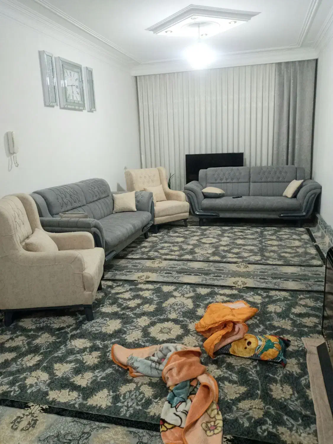 مبل|مبلمان خانگی و میز عسلی|نسیم‌شهر, |دیوار