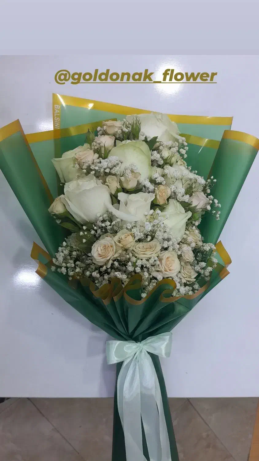 انواع ماشین عروس|گل مصنوعی|گلپایگان, |دیوار