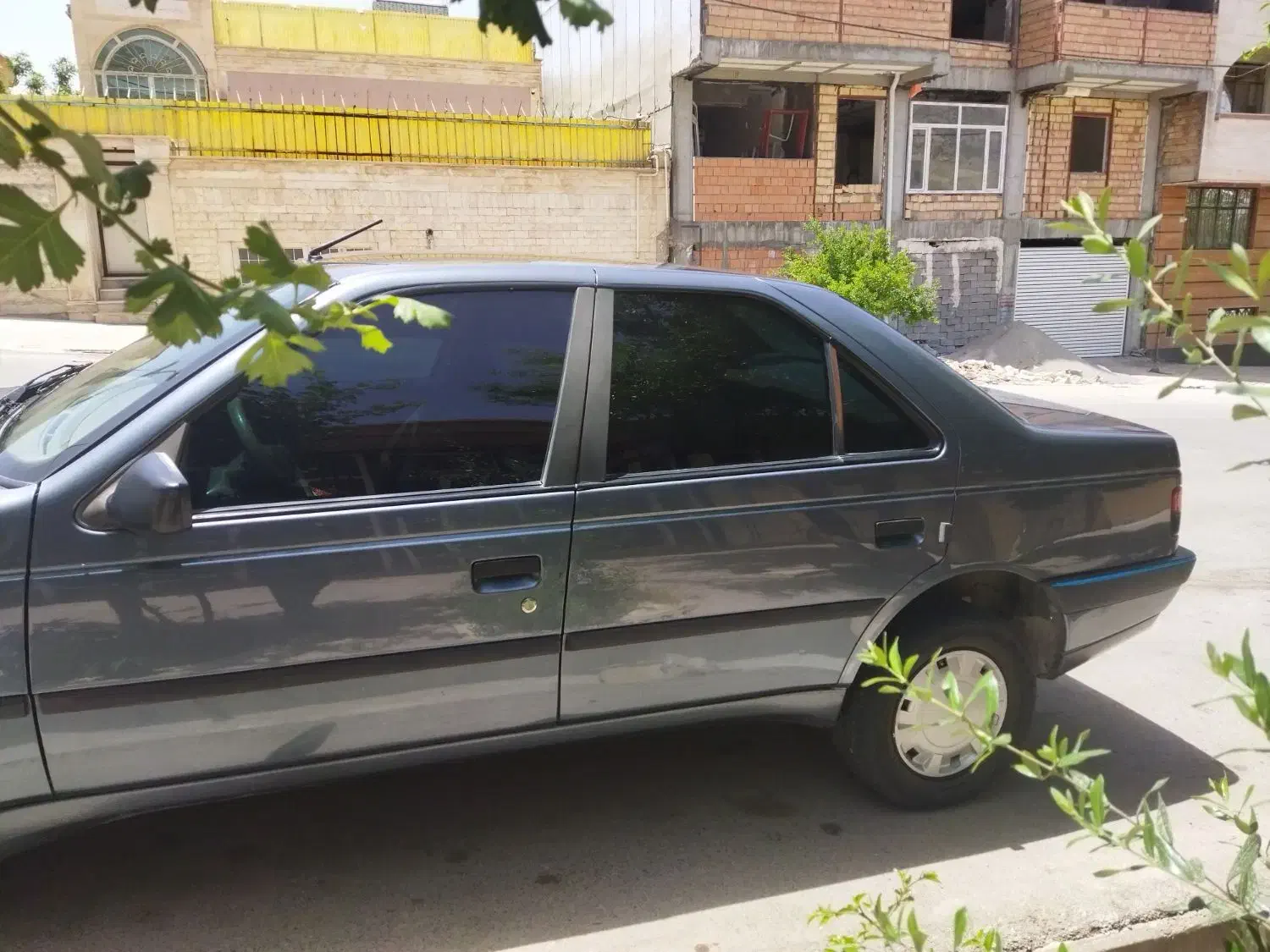 پژو ۴۰۵ مدل ۹۳ درجه یک|خودرو سواری و وانت|ایلام, |دیوار