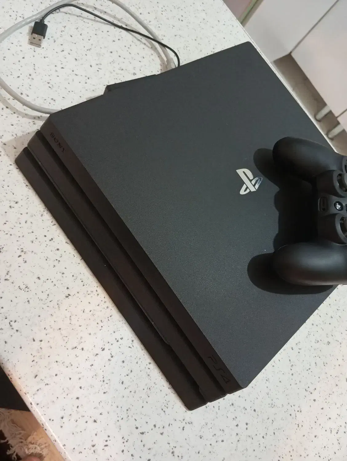 PS4یک‌ترا کپی‌خور- سالم و تمیز - دسته اورجینال|کنسول، بازی ویدئویی و آنلاین|تبریز, |دیوار