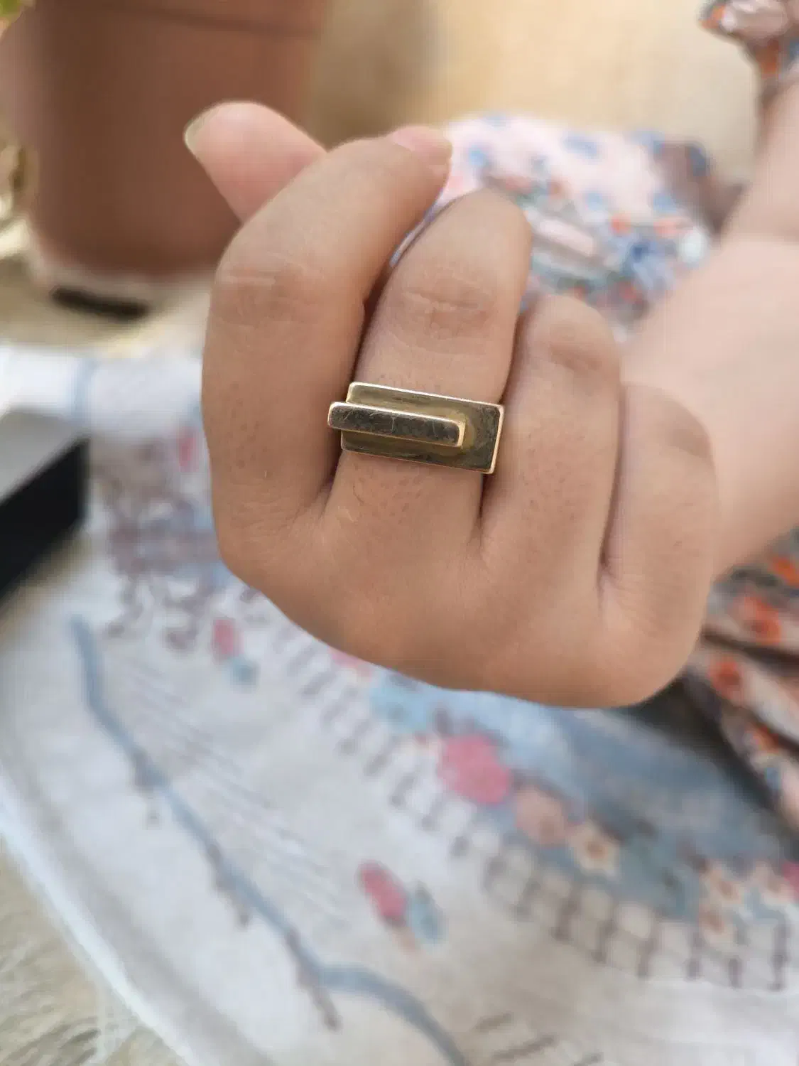 انگشتر طلا ۵۰ هزار تومن بالای تابلو|جواهرات|مشکیندشت, |دیوار