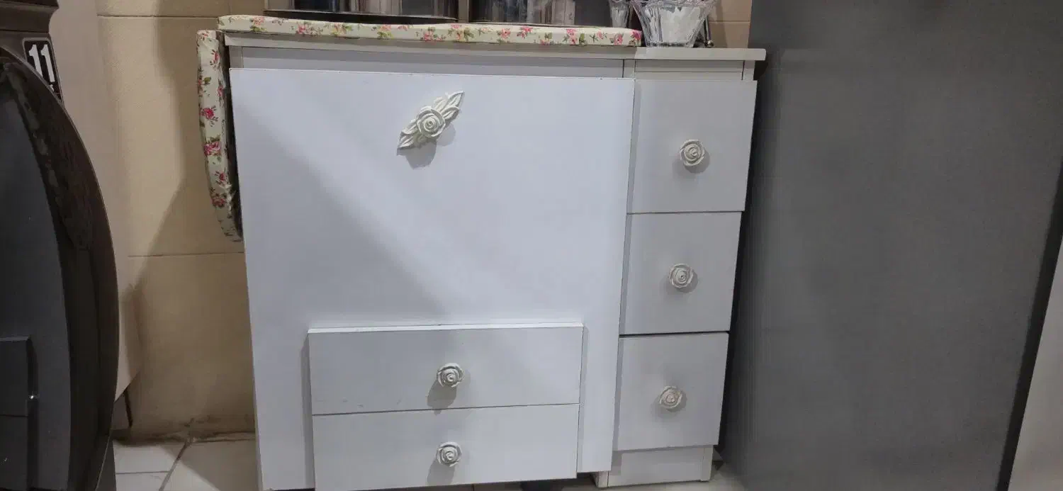 میز اتو|اتو و لوازم اتو|هشتگرد, شهرک بعثت|دیوار