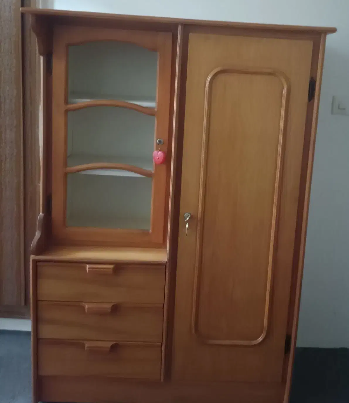 کمد سیسمونی کودک|اسباب و اثاث بچه|نهاوند, |دیوار