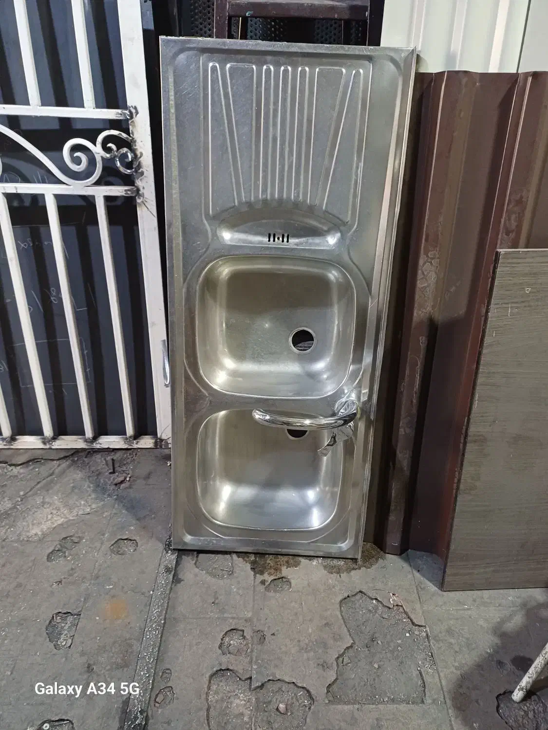 سینگ دوقلو همراه شیر|آب‌چکان و نظم‌دهنده ظروف|تهران, کیانشهر|دیوار