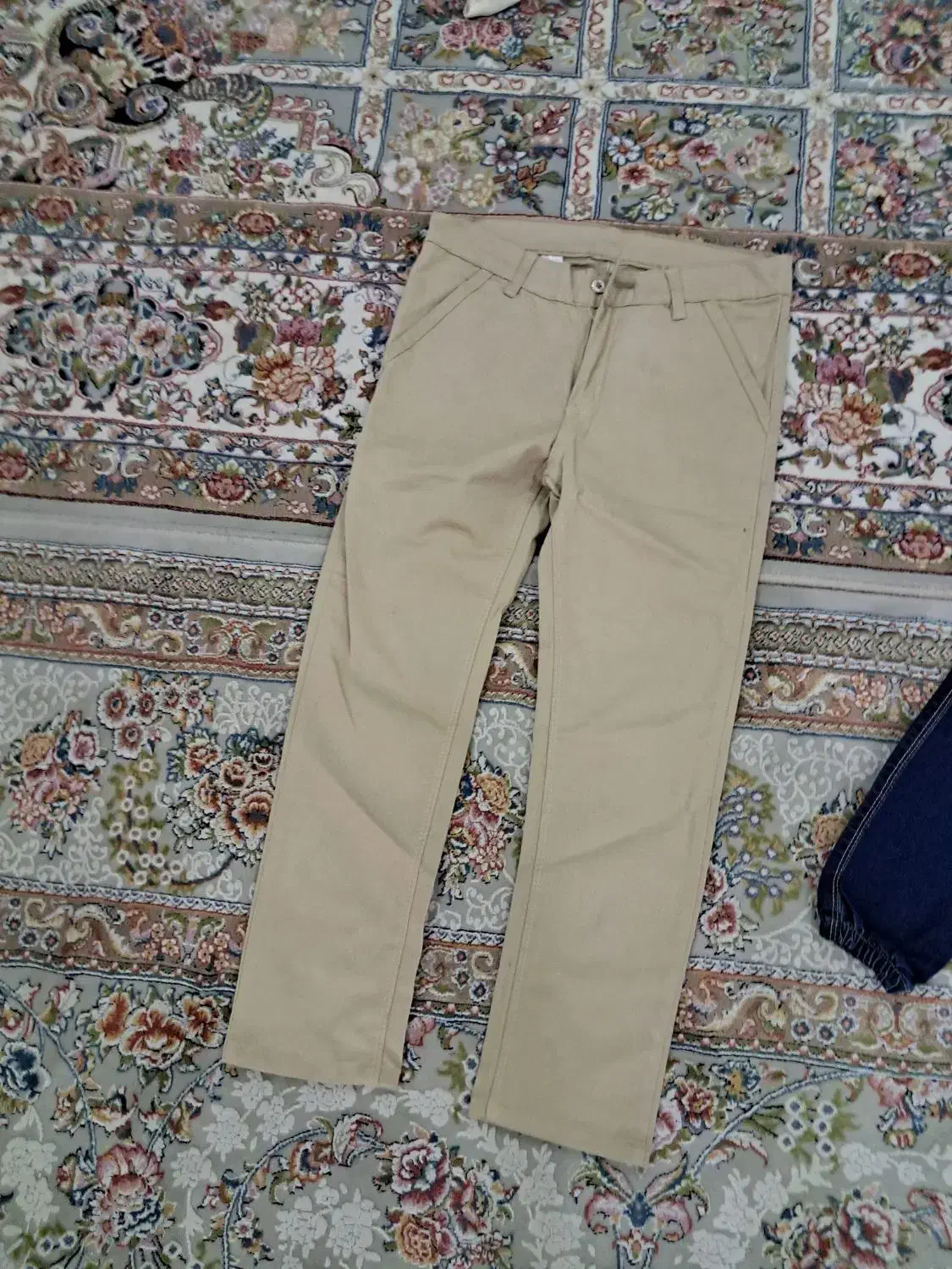 فروش تعدادی شلوار لی زنانه و  بچگانه در چهاردانگه|لباس|چهاردانگه (تهران), |دیوار