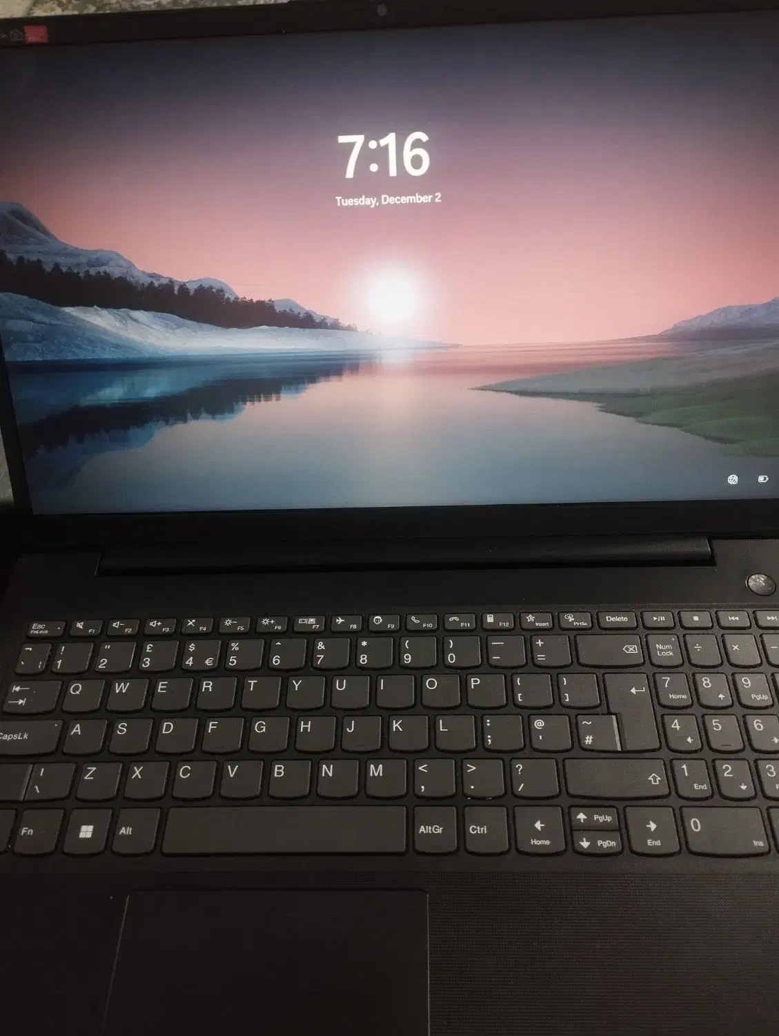 لپ تاب|رایانه همراه|لاران, |دیوار