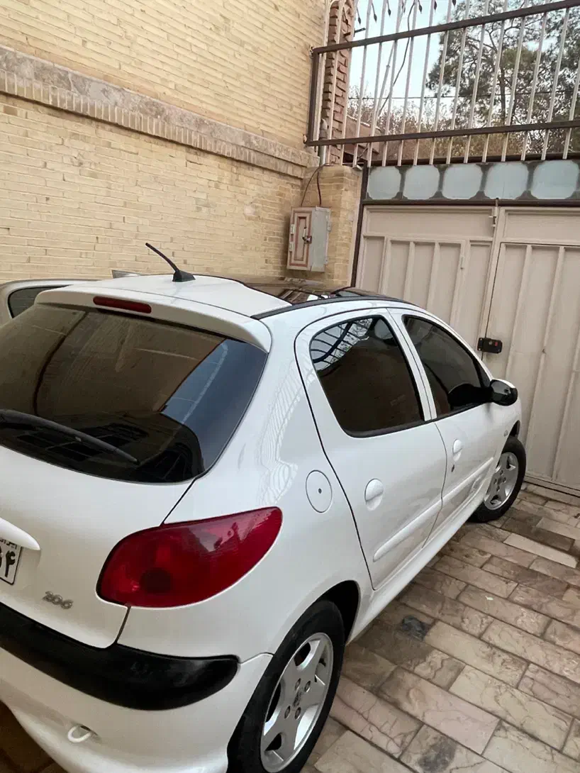 ۲۰۶ تیپ ۳ سقف شیشه ای مدل ۱۴۰۱ پانا مرا|خودرو سواری و وانت|یزد, |دیوار