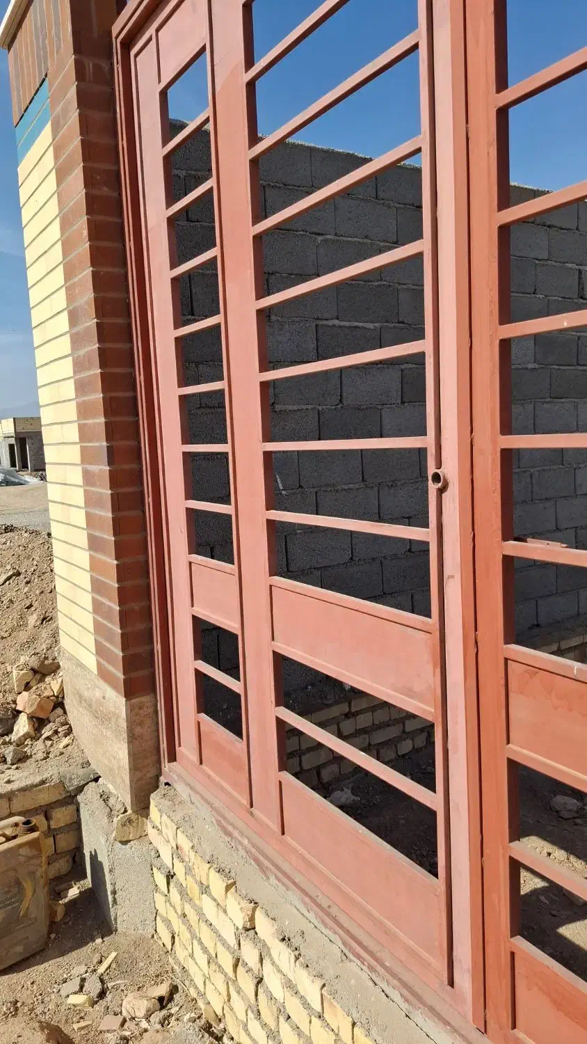 جوشکار...وردست|استخدام معماری، عمران و ساختمانی|قم, انسجام|دیوار