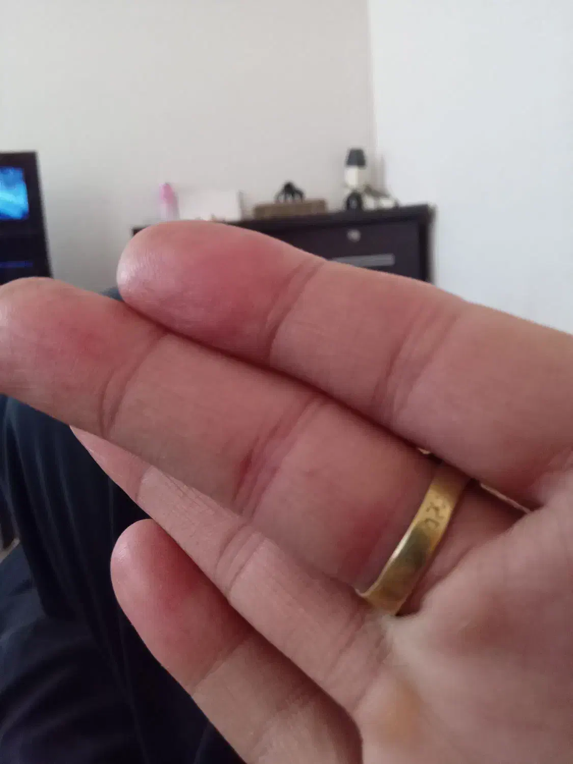 یک قطعه طلا پیدا شده با دادن ادرس تحویل بگیرد|جواهرات|اراک, |دیوار