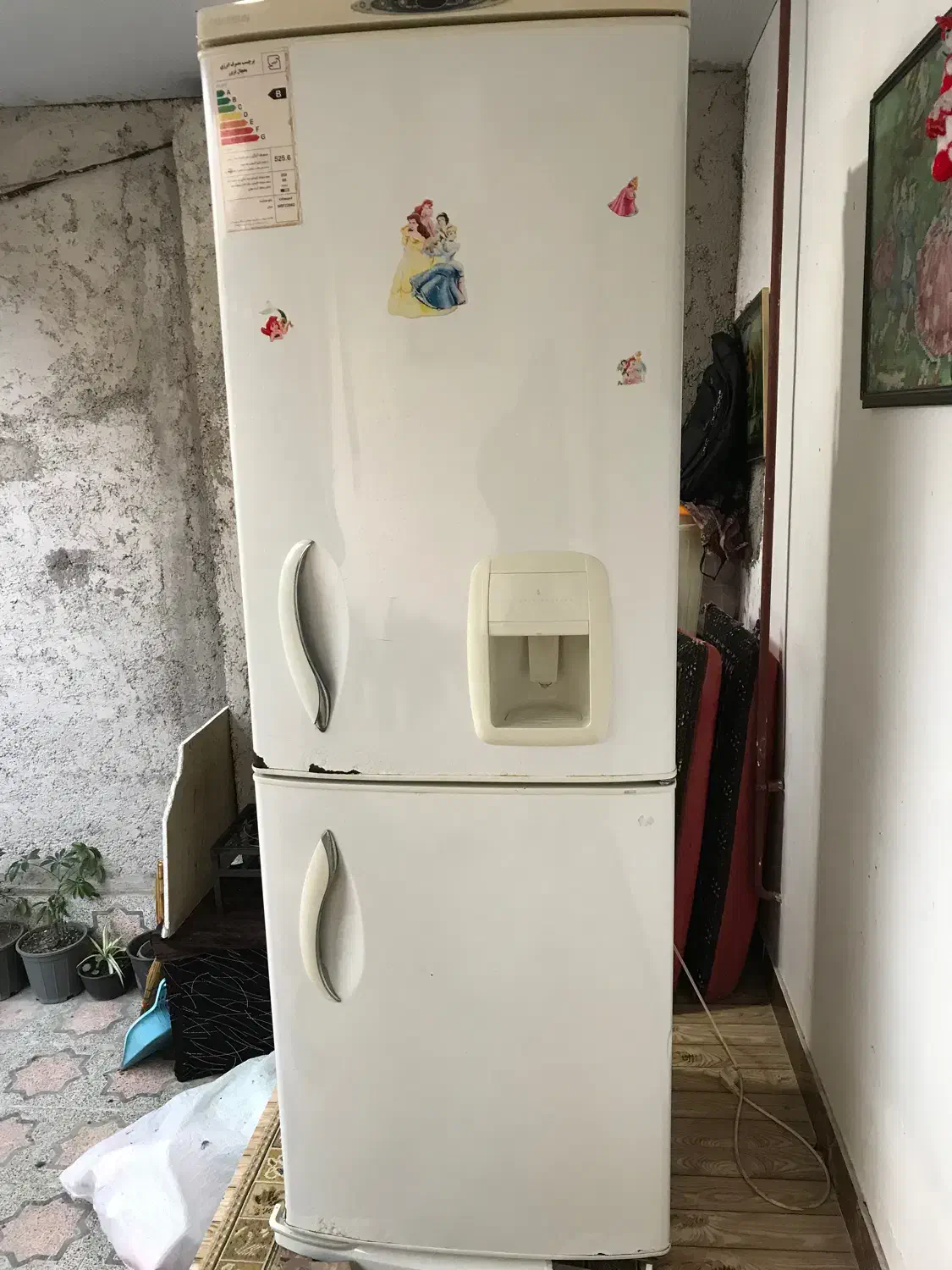 یخچال/درحد نو|یخچال و فریزر|رشت, دخانیات|دیوار