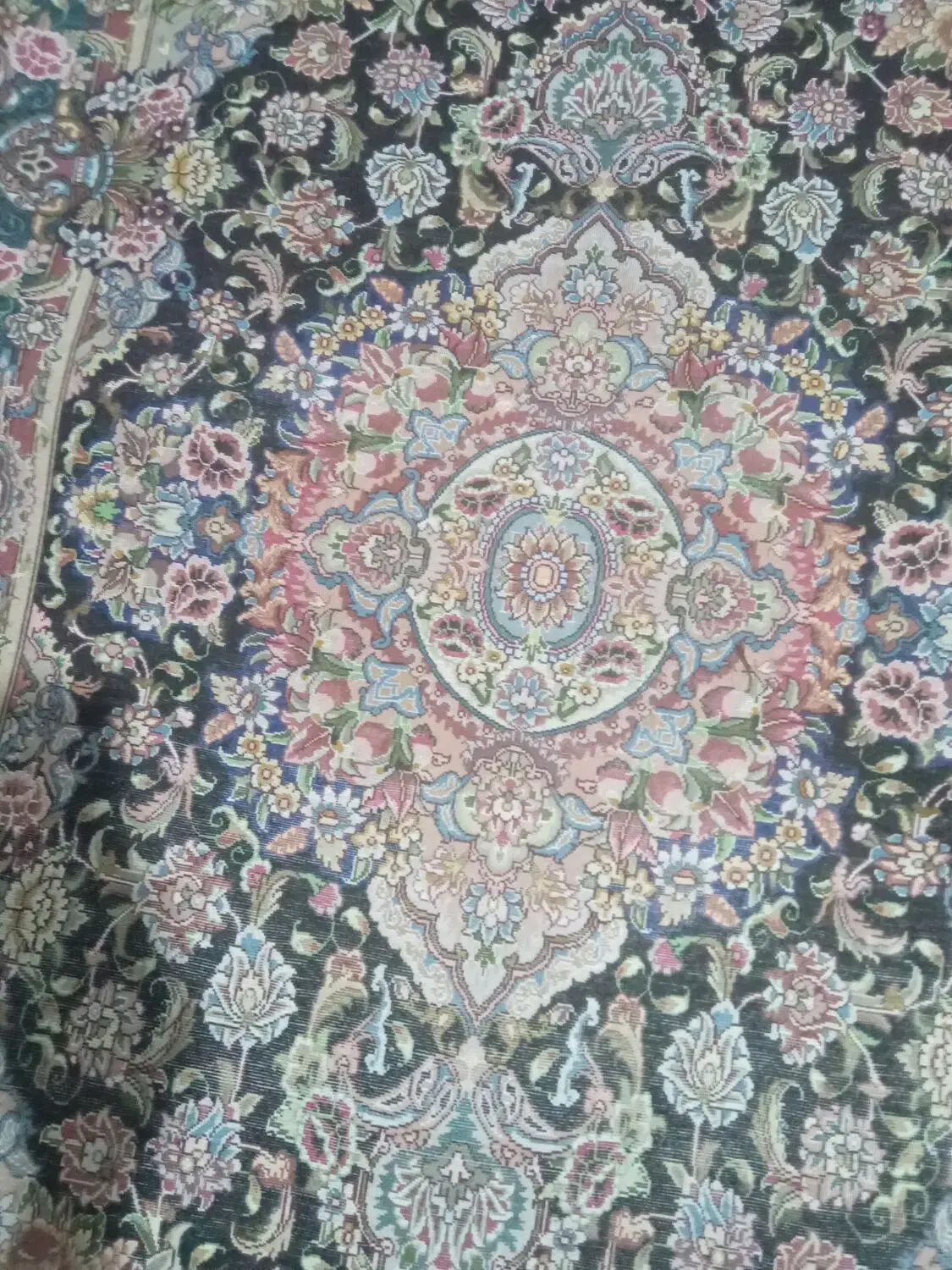 فرش زرنیم فوق لاکچری زرنیم سالاری|فرش|تبریز, |دیوار