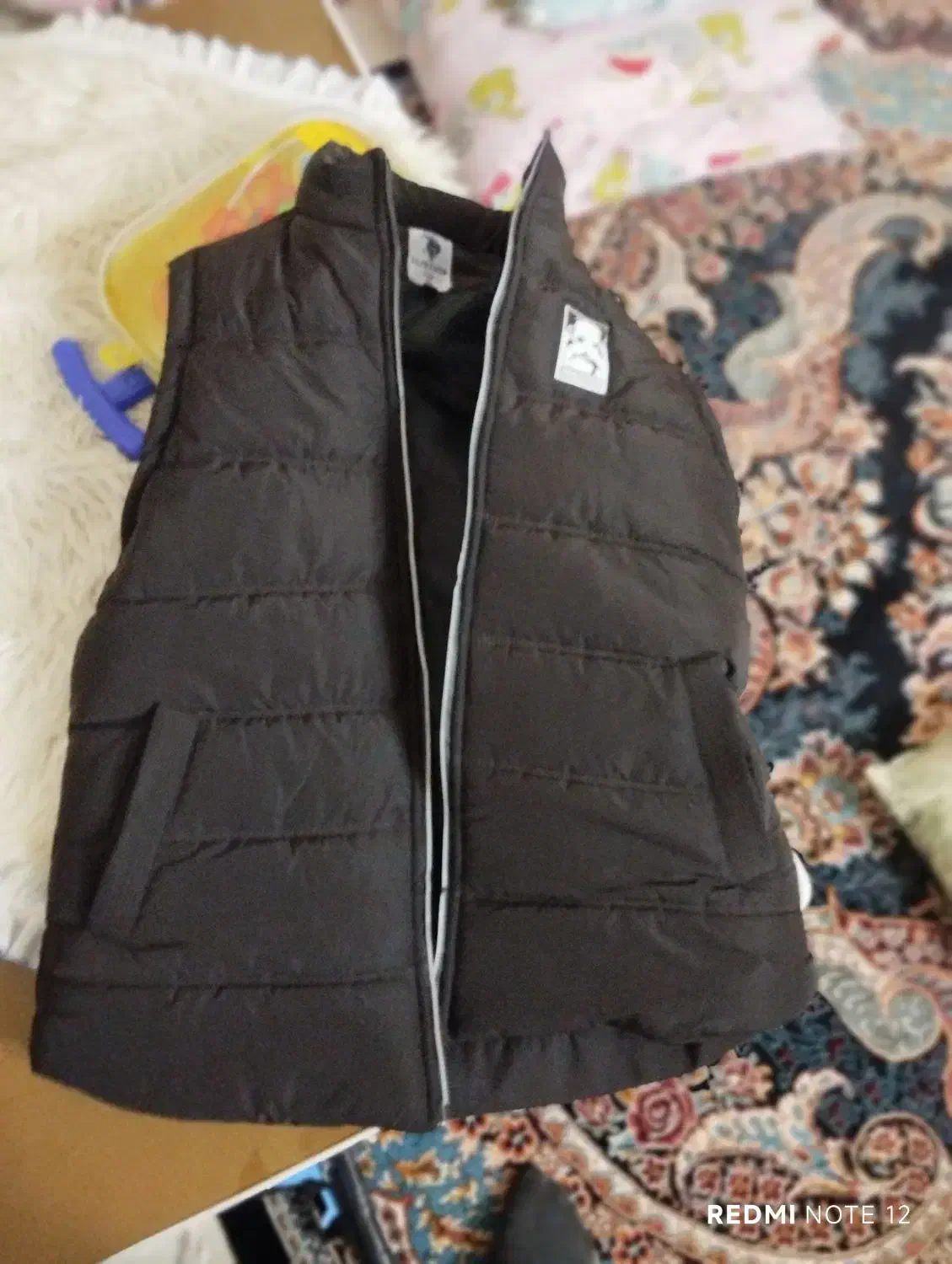 پافراسپورت|لباس|مشهد, فریزی|دیوار