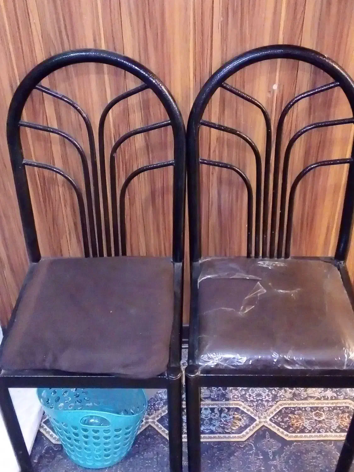 میز غذاخوری|میز و صندلی غذاخوری|تربت‌حیدریه, آغوی|دیوار