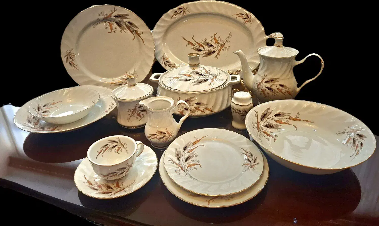 ست ظروف چینی ۶۵ پارچه اسپیدار|ظروف سرو و پذیرایی|مشهد, آزادشهر|دیوار