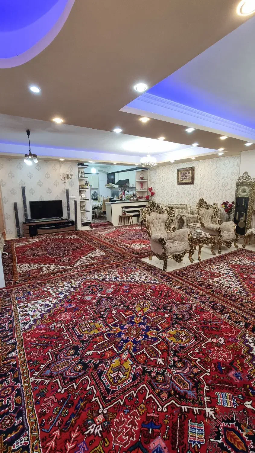 فروش آپارتمان ۱۳۰ متر خیابان حافظ|فروش آپارتمان|تبریز, |دیوار