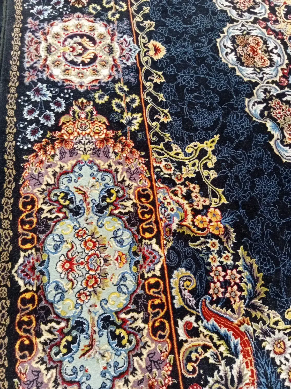 فرش دستباف گونه ۱۰رنگ|فرش|تهران, مینای شمالی (مخبر)|دیوار