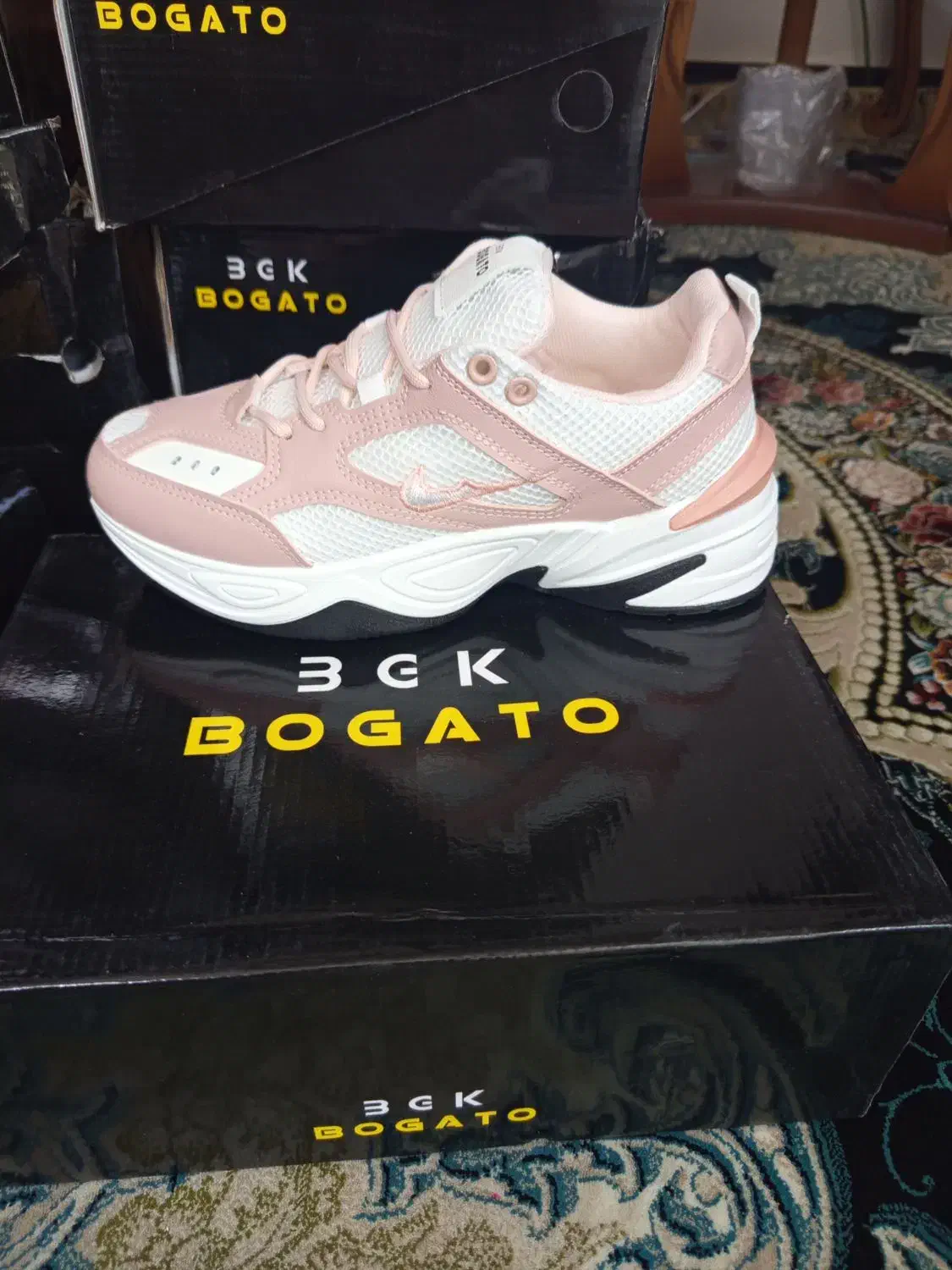 کفش اسپرت زنانه خارجی مارک بوگاتو|کیف، کفش، کمربند|شیراز, فرگاز|دیوار