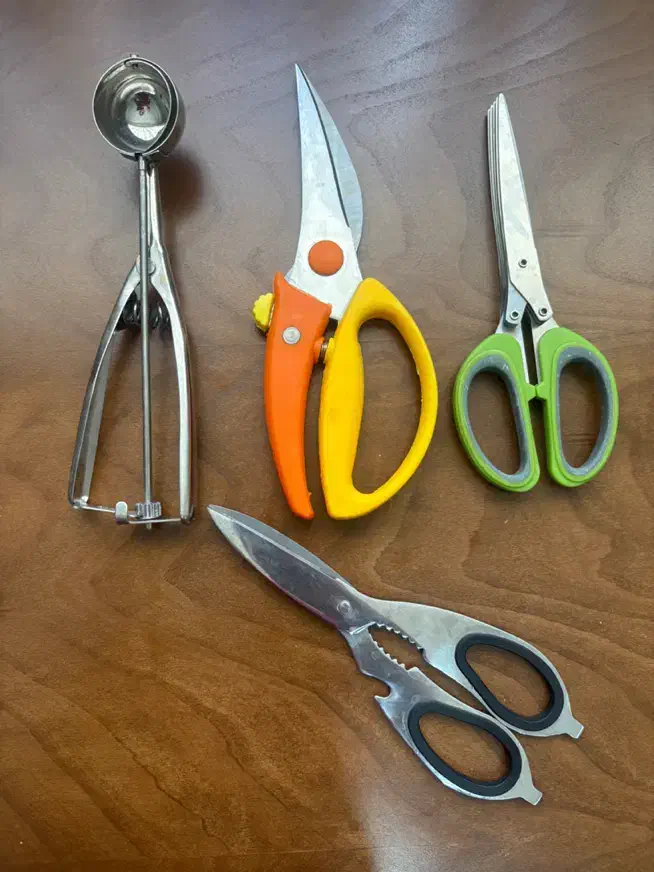 قیچی|ظروف پخت‌وپز|کرج, فاز ۴ مهرشهر|دیوار