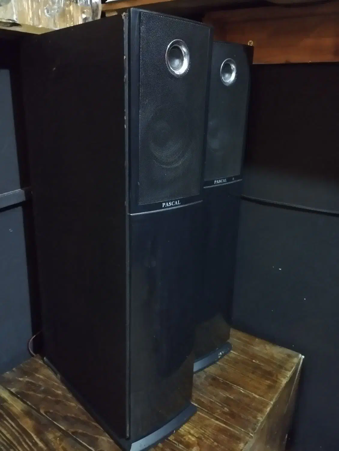 اسپیکر|سیستم صوتی خانگی|تربتحیدریه, مسجد جامع|دیوار