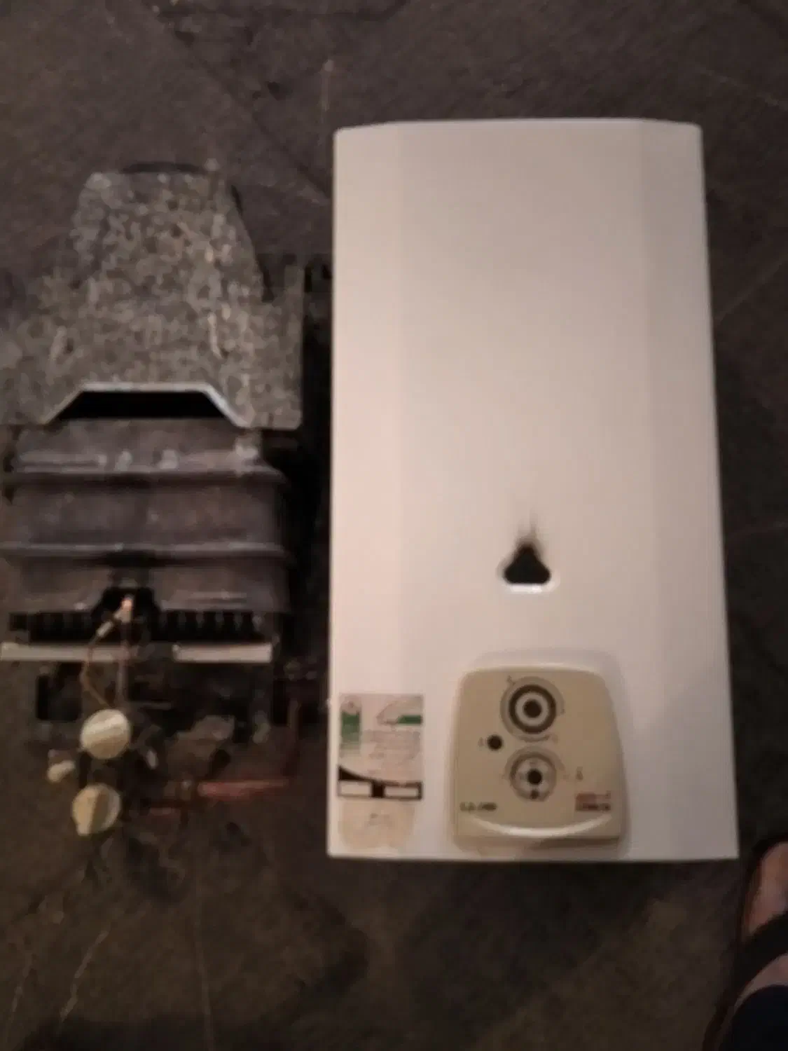 ابگرمکن|آبگرمکن، پکیج، شوفاژ|اصفهان, وحید|دیوار