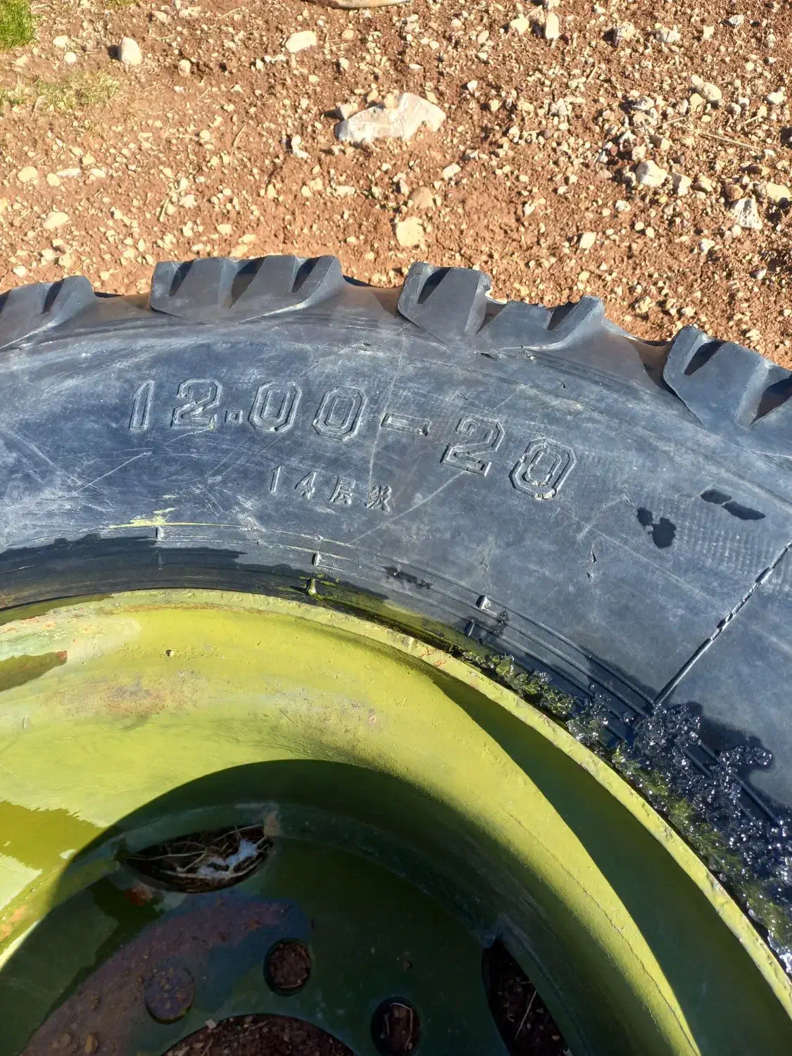 لاستیک لیفتراک|قطعات یدکی و لوازم جانبی|باقرشهر, |دیوار