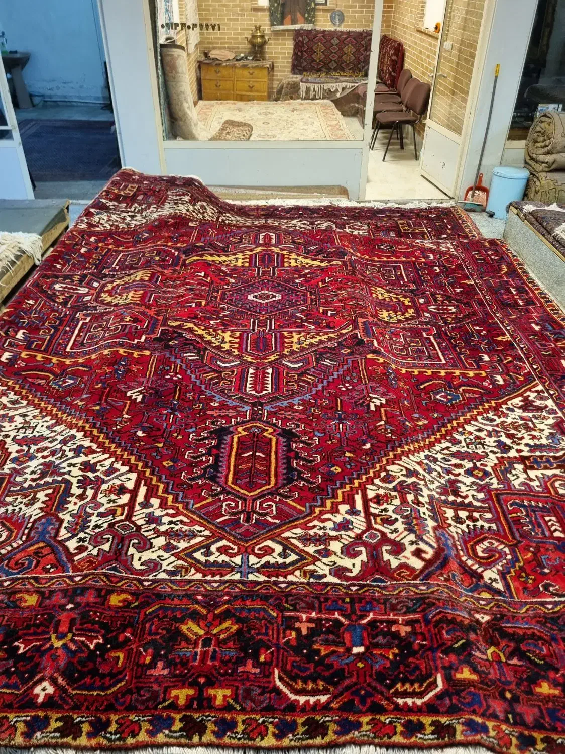 ۱۲متری نمرور اصیل کم کارکرد سالم|فرش|تبریز, |دیوار