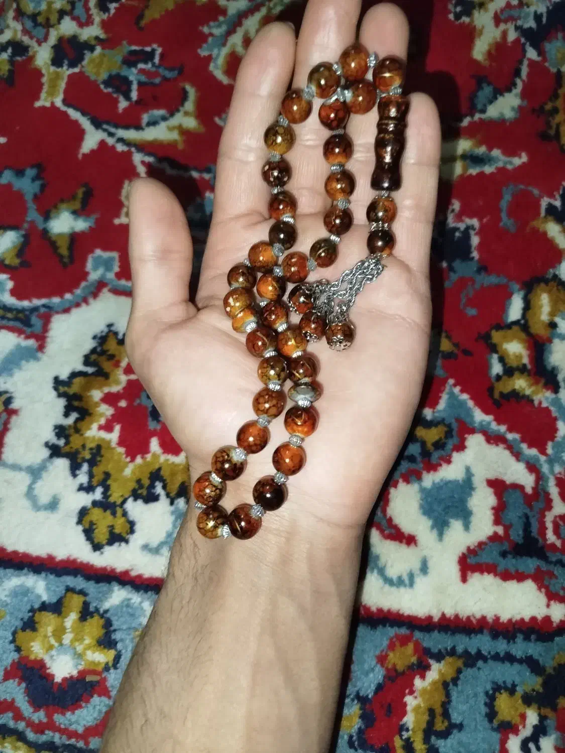 تسبیح سنگی بسیار قشنگ و شیک|کلکسیون اشیاء عتیقه|مبارکه, |دیوار