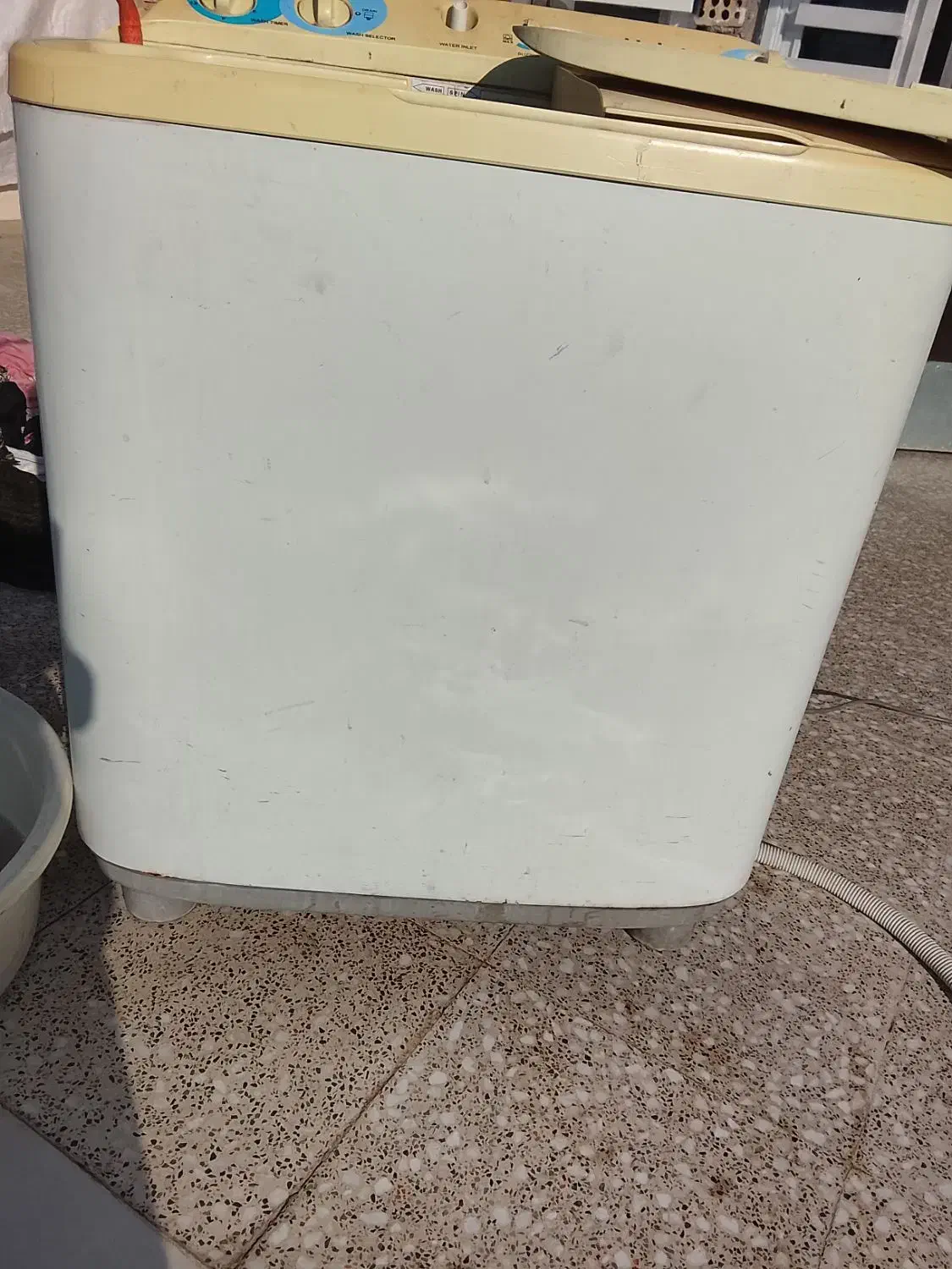 لباسشویی هایر سالم فقط خشک کن کمی تعمیر میخاد|ماشین لباسشویی و خشککن لباس|مینودشت, |دیوار