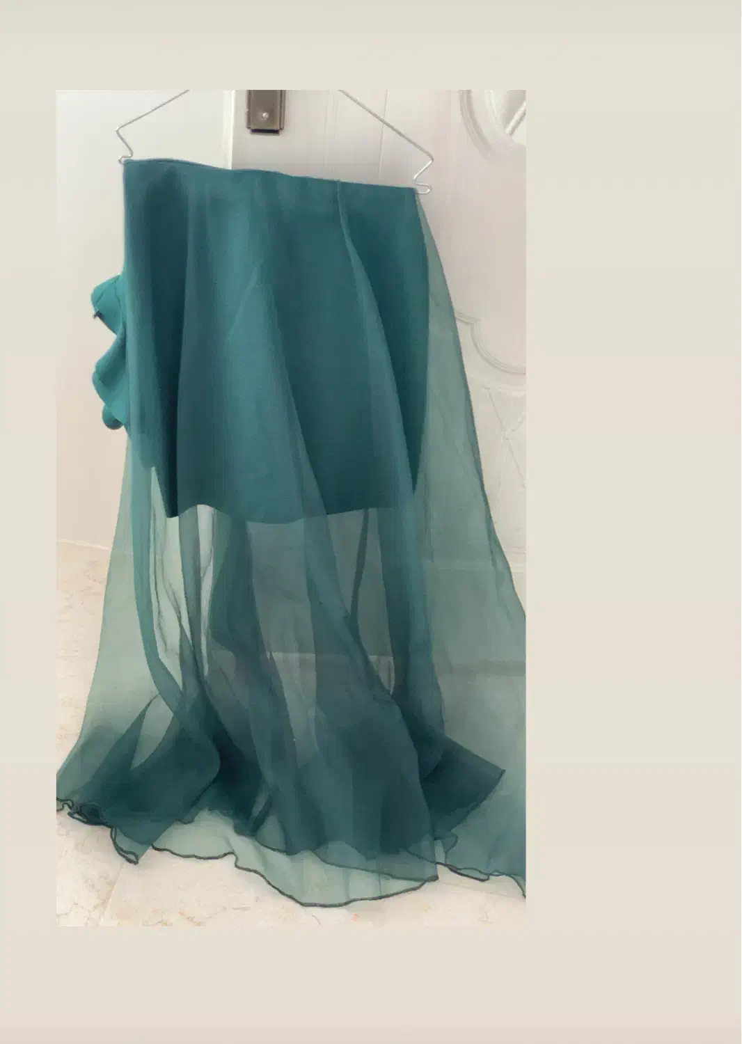 لباس مجلسی|لباس|گرگان, |دیوار
