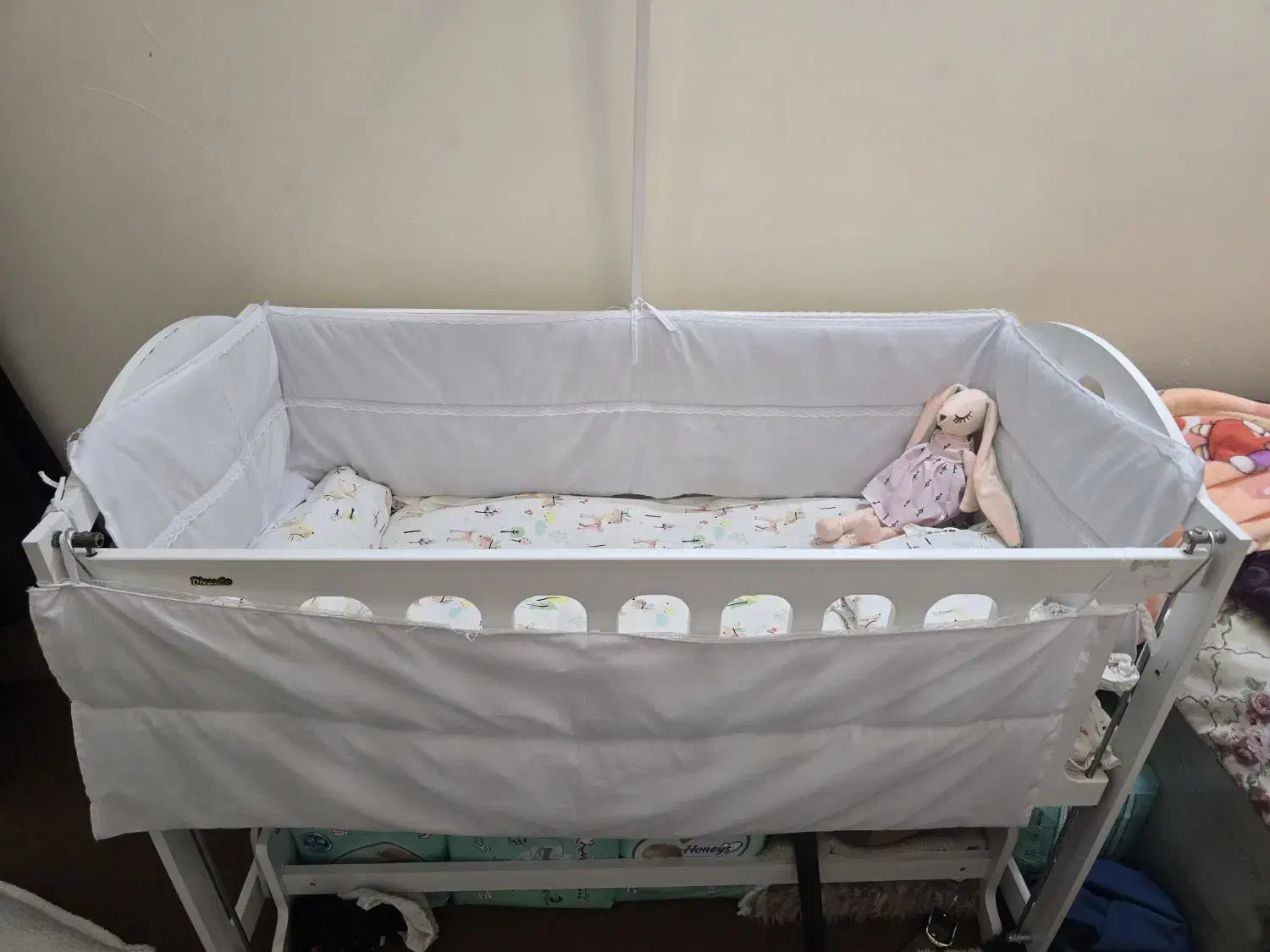 تخت کنار مادر|تخت و صندلی بچه|شیراز, دوکوهک|دیوار