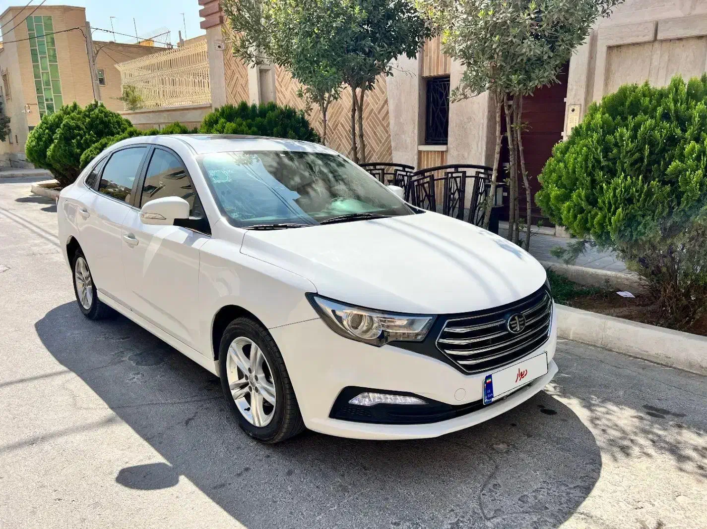 بسترن B30 مدل ۹۸ تک برگ سند|خودرو سواری و وانت|اصفهان, سپاهان‌شهر|دیوار