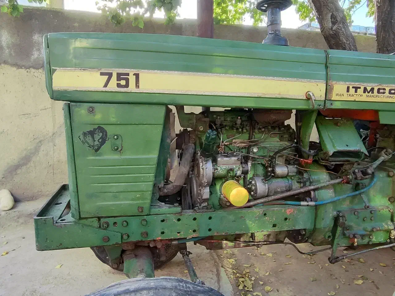 فروش یکدستگاه تراکتور پرکنز مدل ۷۲|خودرو سنگین|قروه, |دیوار