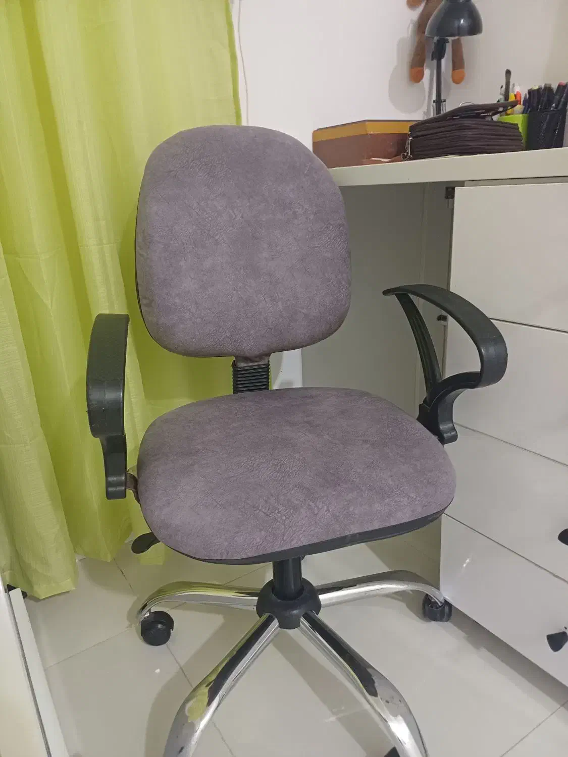 سندلی|دفتر کار|کازرون, |دیوار