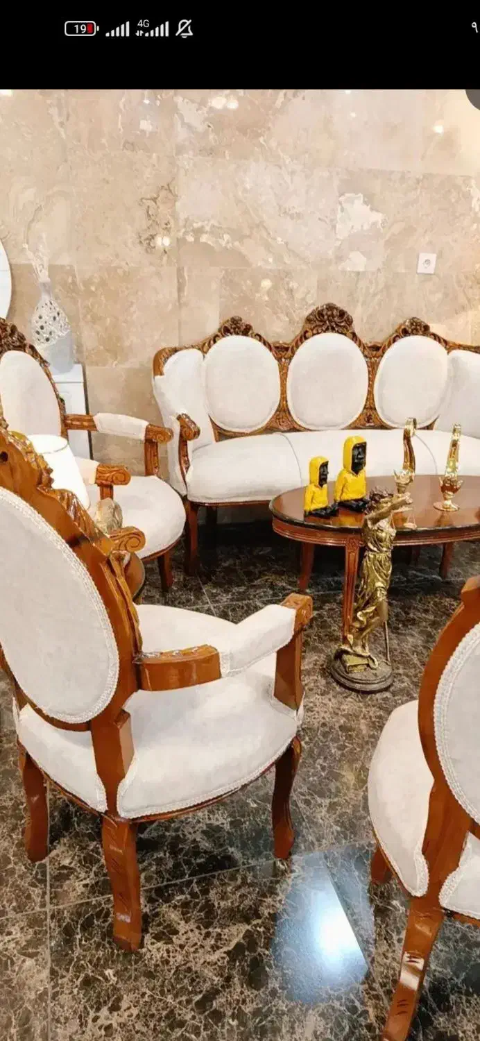 مبل کلاسیک نیو لهستانی به خاطر تغییر شغل زیر قیمت|مبلمان خانگی و میز عسلی|چالوس, |دیوار