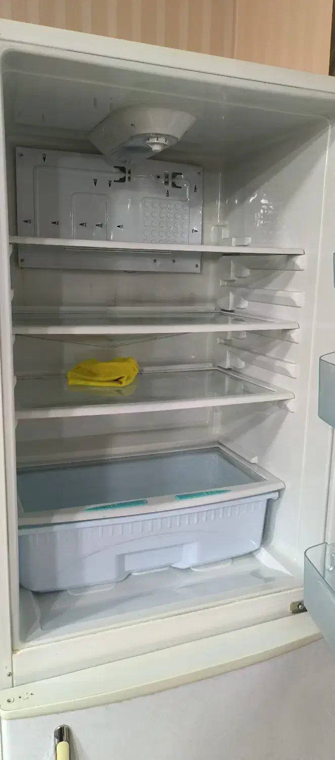 یخچال فریزر یخساران|یخچال و فریزر|شاهینشهر, شهرک گلدیس|دیوار