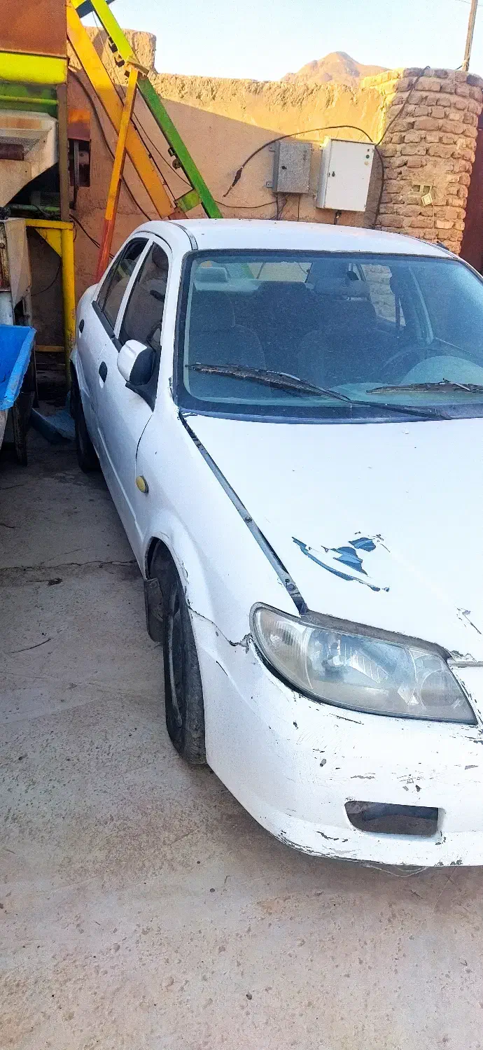 یک دستگاه خودرو مزدا ۳۲۳|خودرو سواری و وانت|چترود, |دیوار