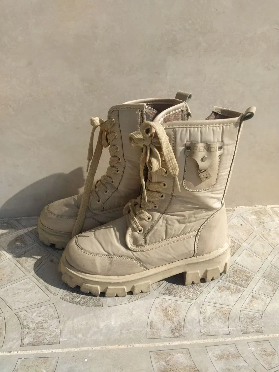 کفش ،بوت دخترانه|کیف، کفش، کمربند|خفر, |دیوار