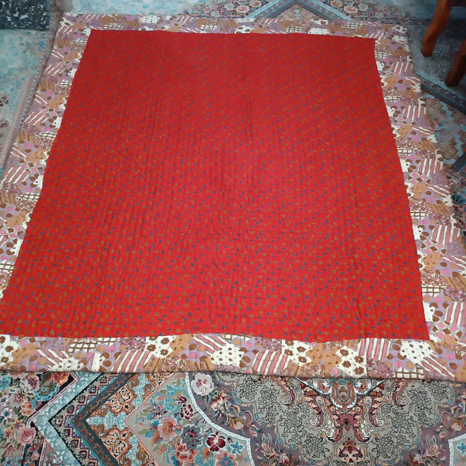 لحاف|رختخواب، بالش، پتو|قم, ولیعصر|دیوار