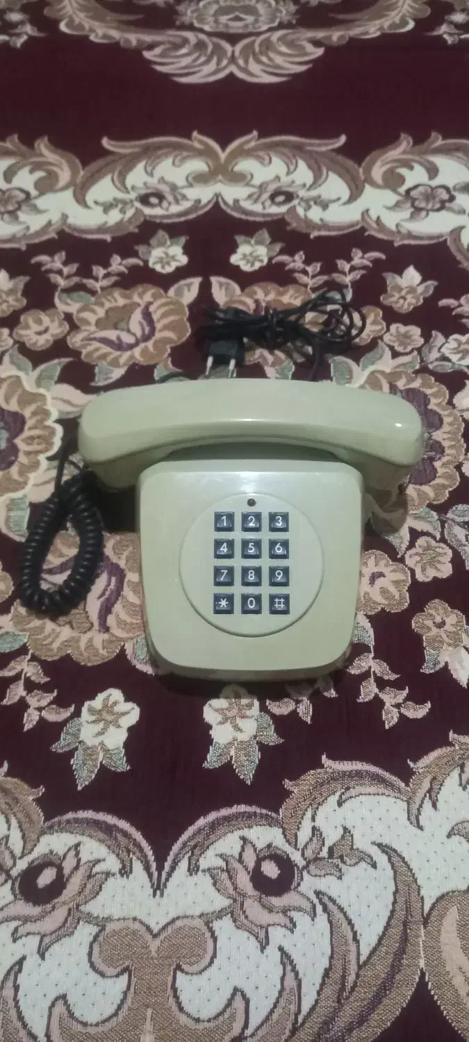تلفن رومیزی قدیمی ۱۶۴|تلفن رومیزی|قرچک, باقرآباد|دیوار