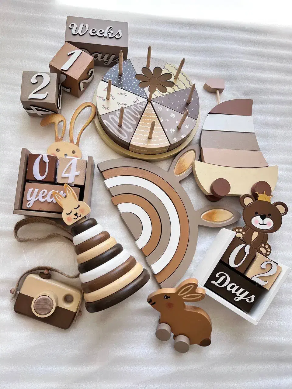 ماهگردنوزاد استند اسم اسباب بازی چوبی چراغ خواب|اسباب و اثاث بچه|مشهد, هنرور|دیوار