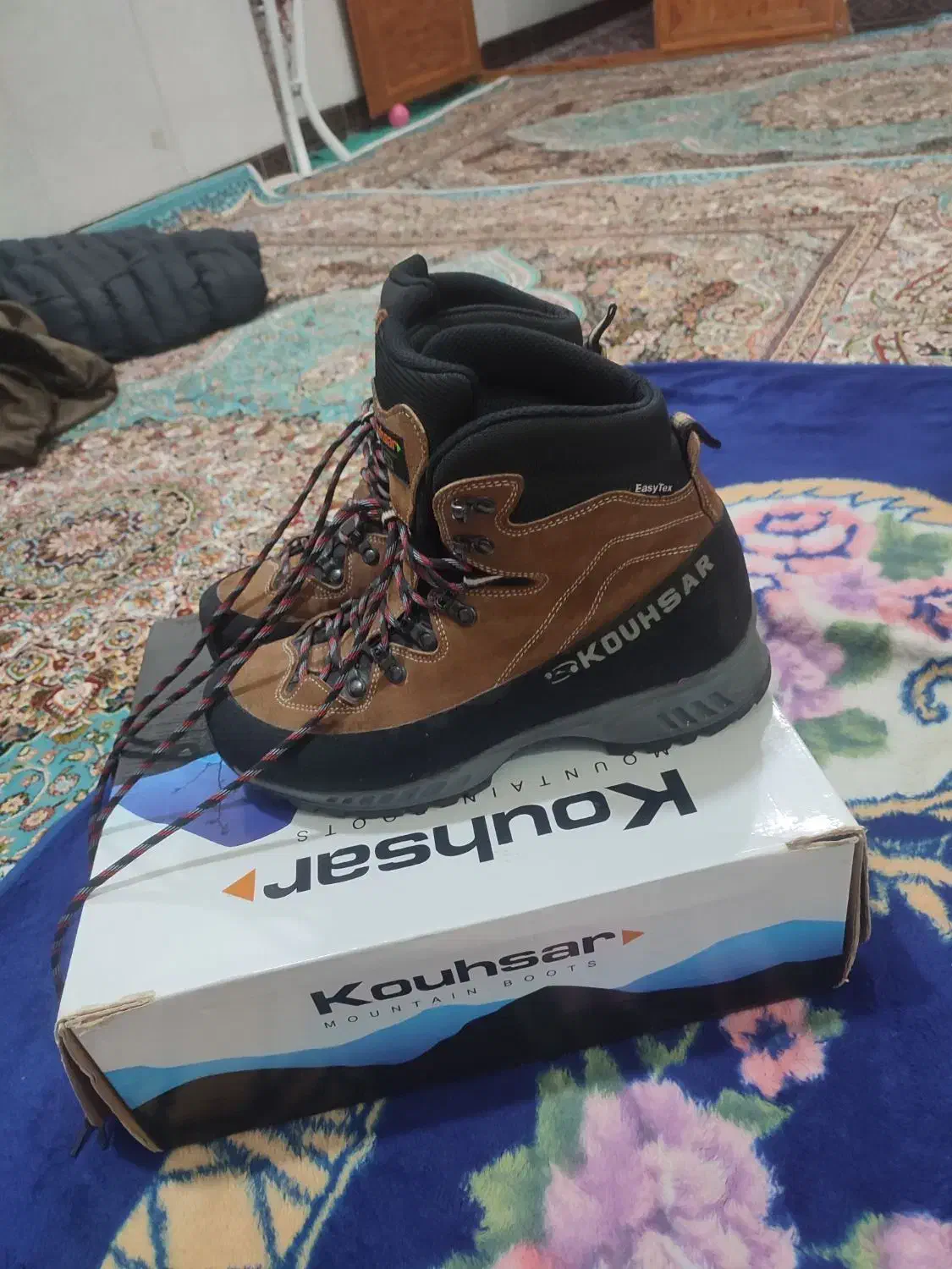 کفش کوهنوردی 3000000|کیف، کفش، کمربند|جوانرود, |دیوار