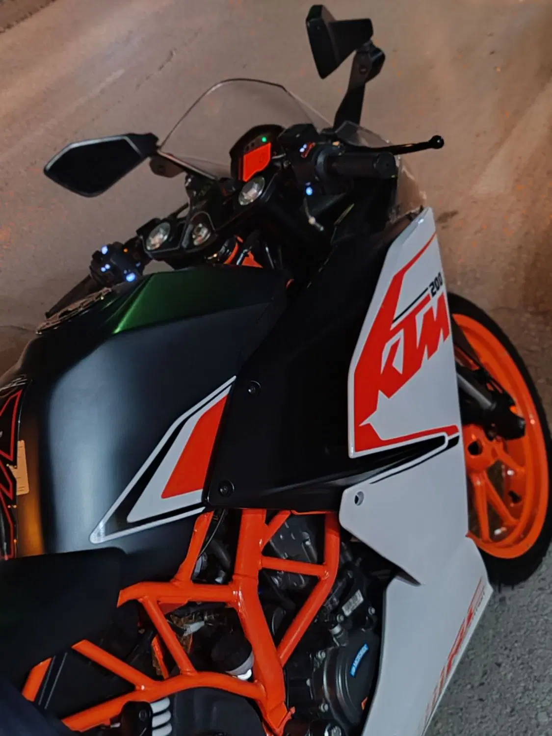 ktm rc 200|موتورسیکلت|کرمانشاه, |دیوار